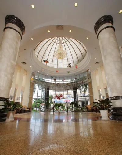 First Hotel – 照片 4